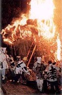 愛知県幡豆町・鳥羽の火祭り 