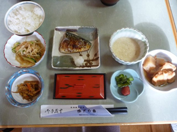 朝食