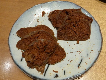 ふぐは食たし命は惜しし