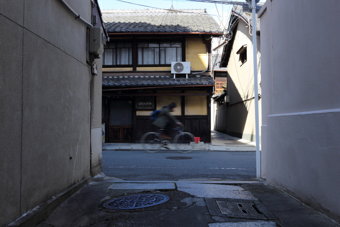 路地 001