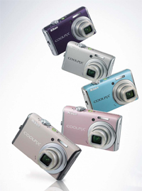 製品写真：ニコン COOLPIX S620