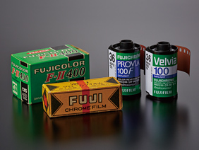 80年、フィルムで色づくりを研究し尽くしてきたからこその色再現、そして立体感。