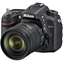 製品写真： D7100 16-85 VR レンズキット