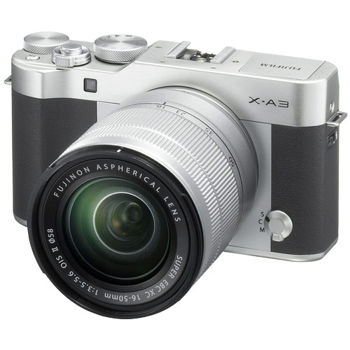 製品写真：富士フイルム X-A3 レンズキット シルバー